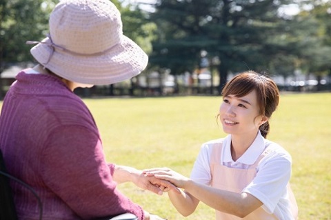 介護ビザとは？